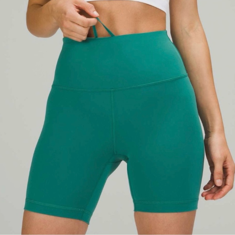 Lululemon Wunder Train High Rise Short 6”